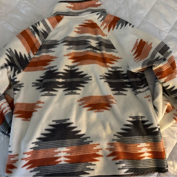 Cozy Patterned Fleece Jacket - Picture 3 of 3